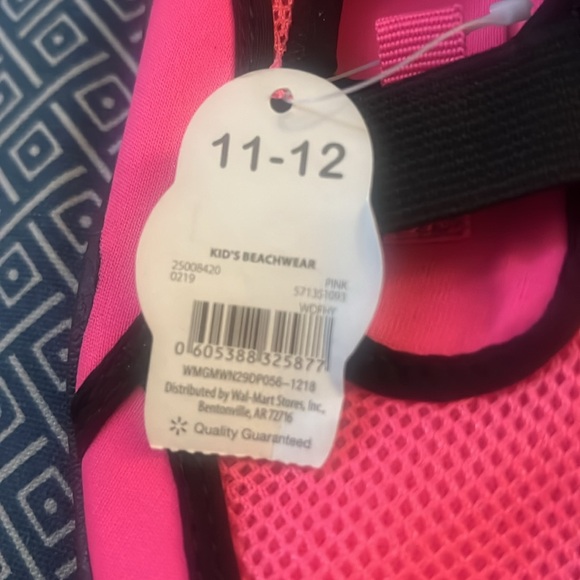 Kids boat shoes size 11-12 NWT - Picture 2 of 2